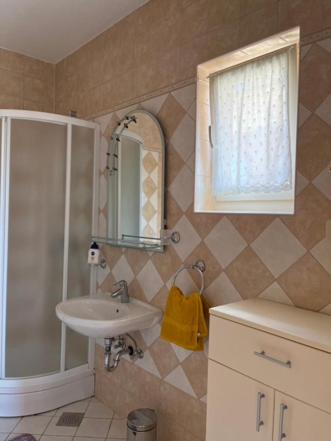 Apartments Poljski Put V نوفاليا المظهر الخارجي الصورة
