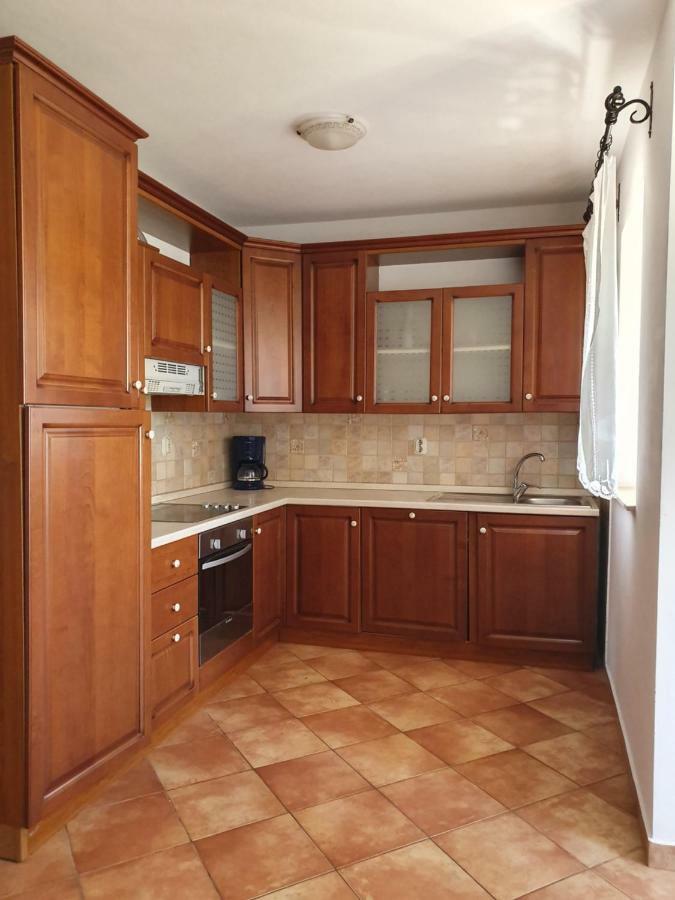 Apartments Poljski Put V نوفاليا المظهر الخارجي الصورة